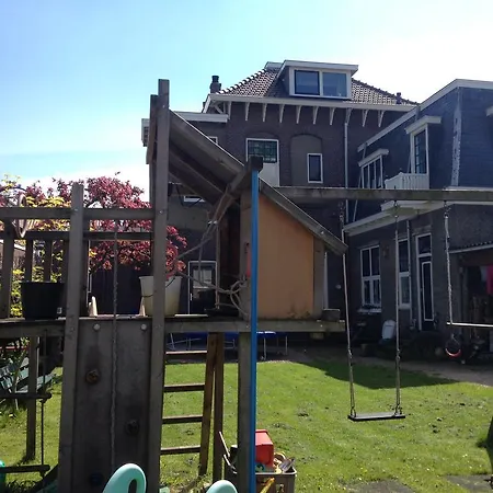 Bed & Breakfast De Verkadekamer Zaandam
