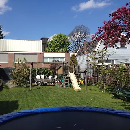 De Verkadekamer B&B 잔담